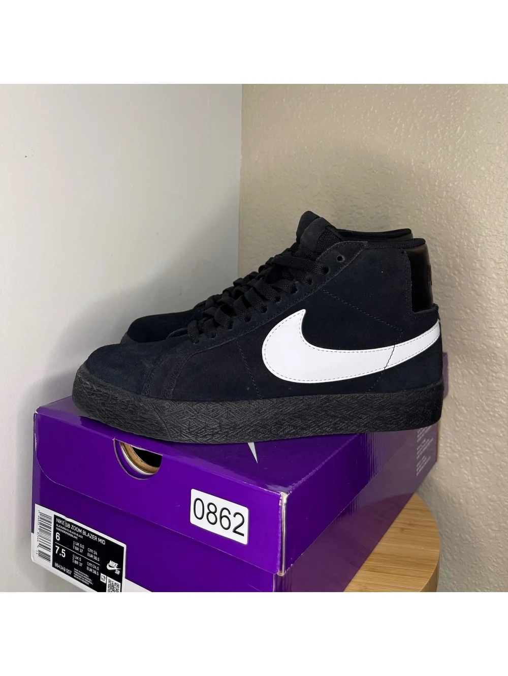 Nike SB Zoom Blazer Mid Black White Suede Skate Shoes Men’s 6 Women’s 7.5